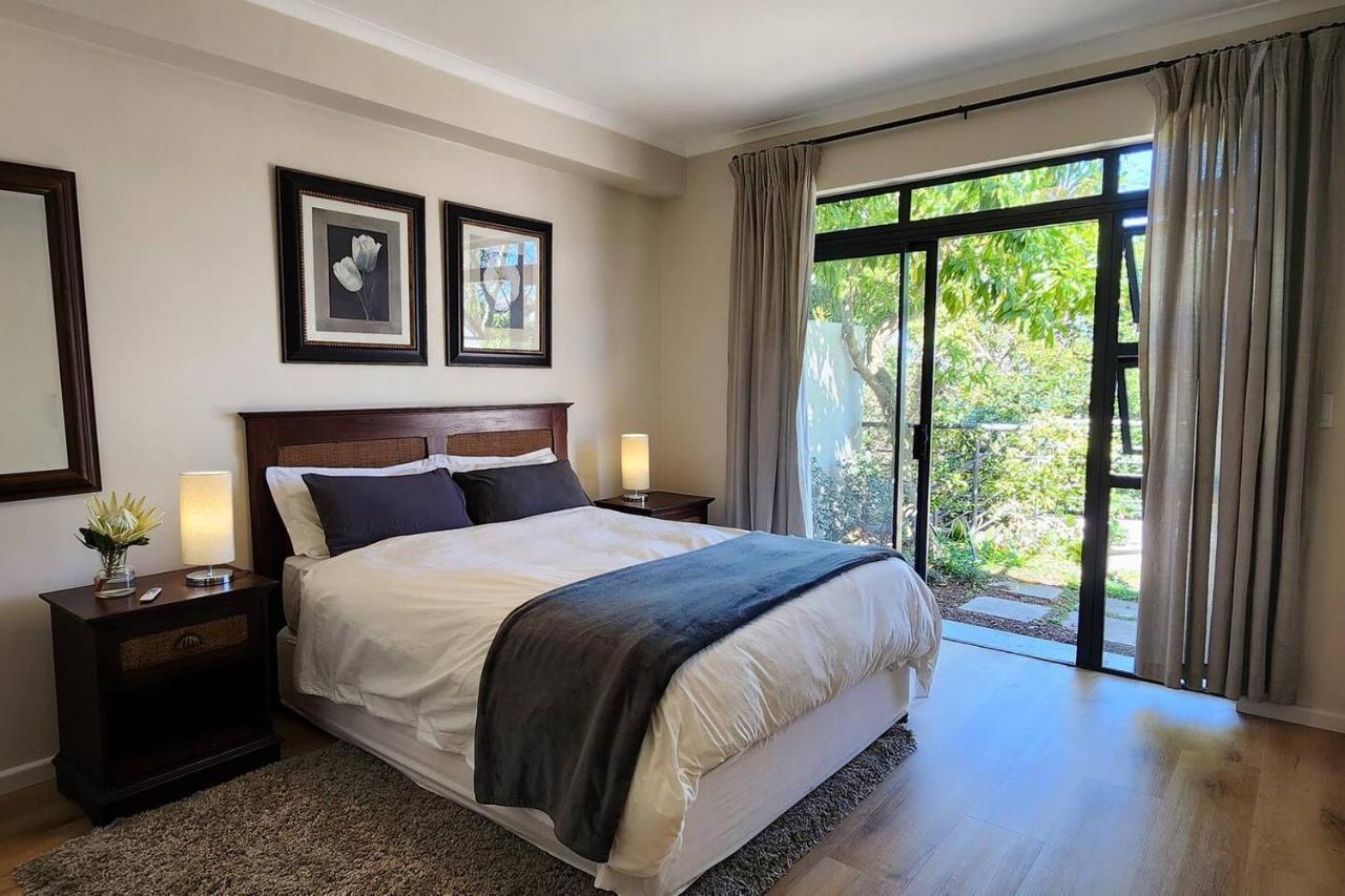 Waterside Townhouse Apartment