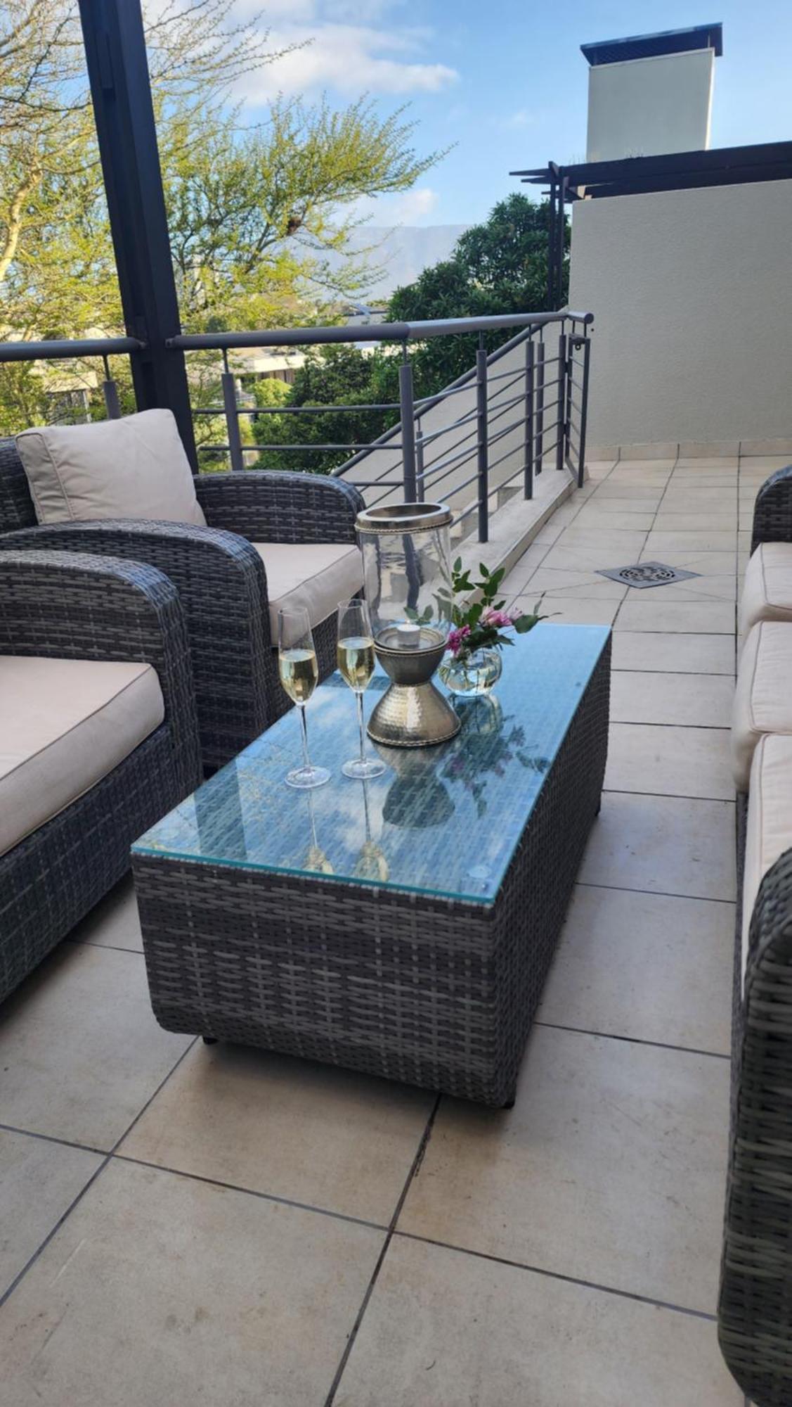Waterside Townhouse Apartment Cape Town